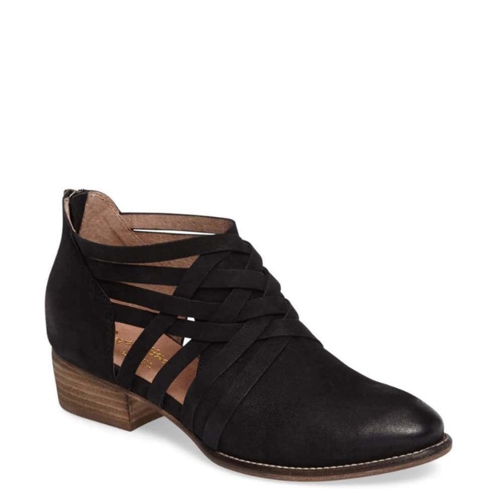 Seychelles leather cutout bootie.